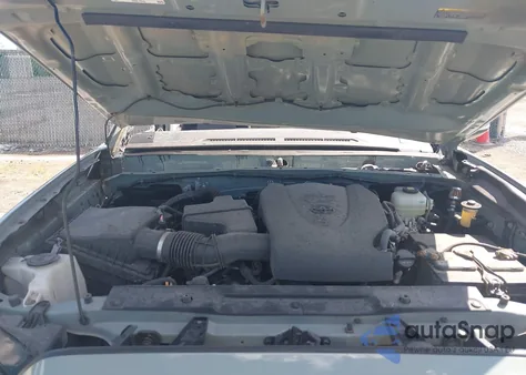 2022 Toyota Tacoma Trd Off Road z USA, uszkodzony, nr VIN 3TYCZ5AN8NT067321